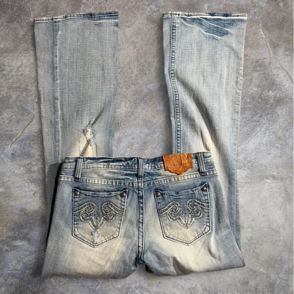 BeRock by Express Light Wash Flare Jeans Women's Size 6 Y2K Distressed‎ Denim